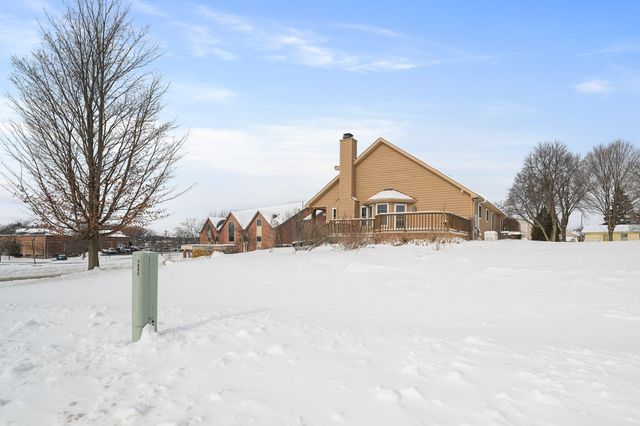 1709 Chandana Trail, Valparaiso, IN 46383