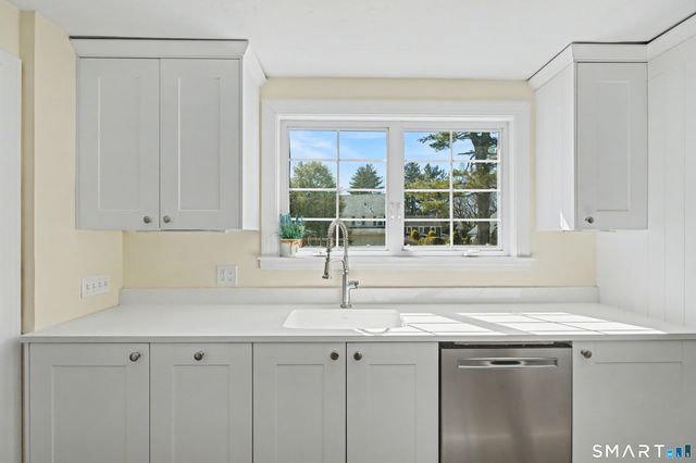 109 Gillies Road, Hamden, CT 06517