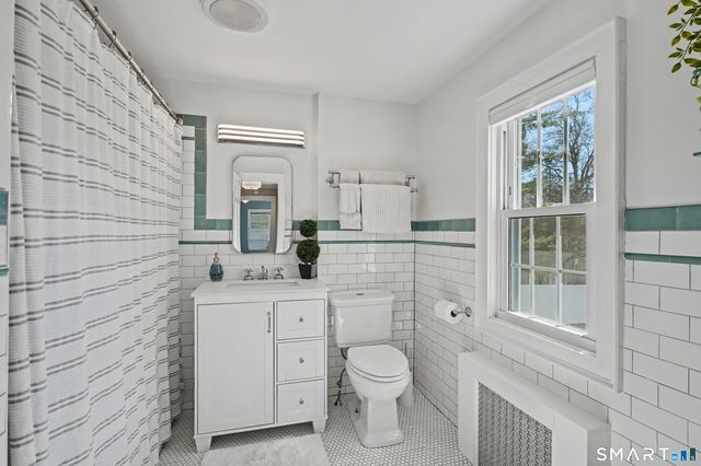 109 Gillies Road, Hamden, CT 06517