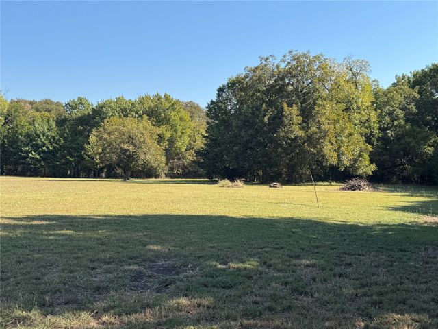 111 Oak Creek Lane, Ovilla, TX 75154