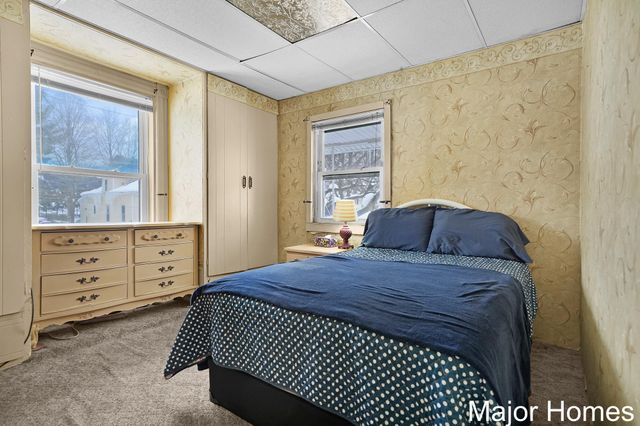 629 Harlan Avenue NE, Grand Rapids, MI 49503