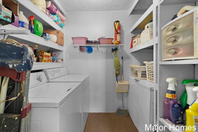 629 Harlan Avenue NE, Grand Rapids, MI 49503