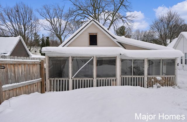 629 Harlan Avenue NE, Grand Rapids, MI 49503