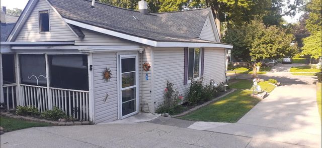 629 Harlan Avenue NE, Grand Rapids, MI 49503