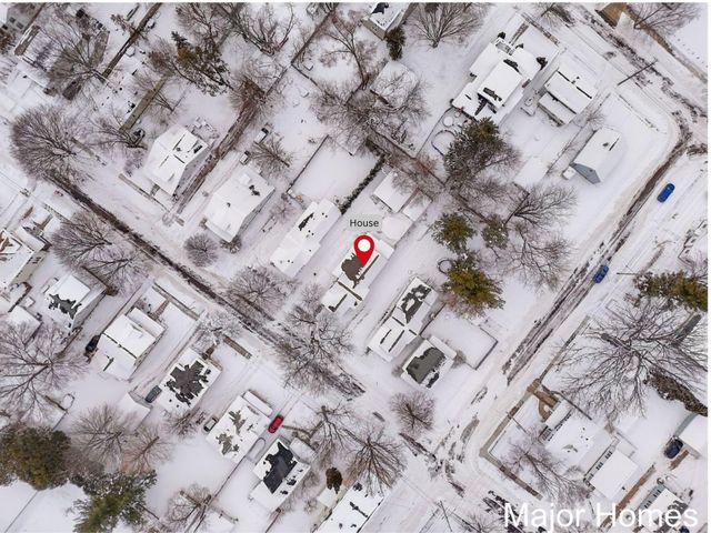 629 Harlan Avenue NE, Grand Rapids, MI 49503