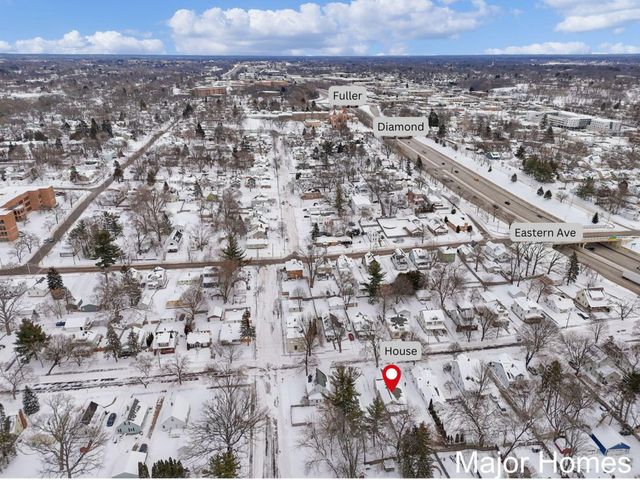 629 Harlan Avenue NE, Grand Rapids, MI 49503