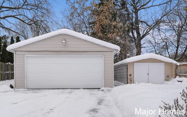 629 Harlan Avenue NE, Grand Rapids, MI 49503