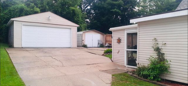 629 Harlan Avenue NE, Grand Rapids, MI 49503