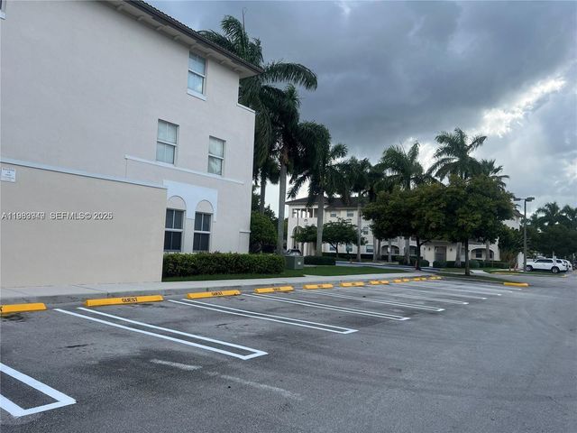 11501 NW 89th St 102, Doral, FL 33178
