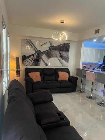 11501 NW 89th St 102, Doral, FL 33178