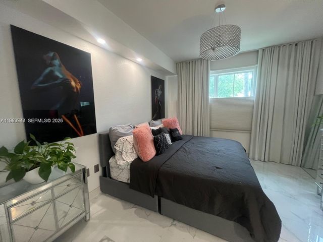 11501 NW 89th St 102, Doral, FL 33178