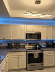 11501 NW 89th St 102, Doral, FL 33178