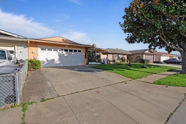 1780 Truckee, Salinas, CA 93906