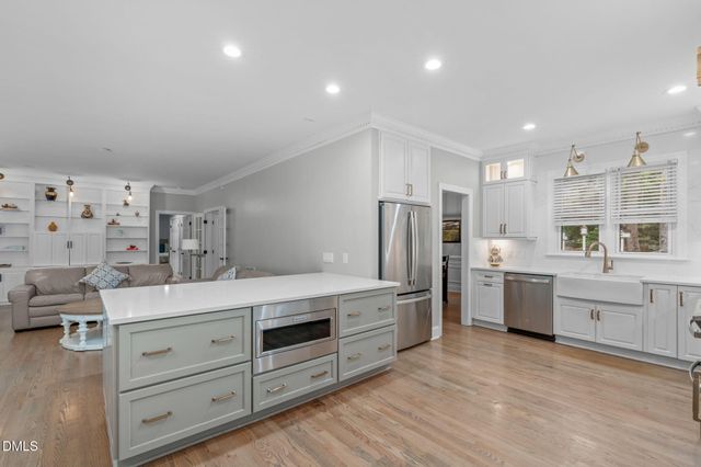 2 Sagamore Place, Hillsborough, NC 27278