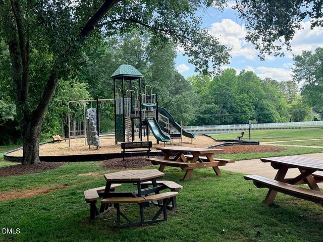 2 Sagamore Place, Hillsborough, NC 27278