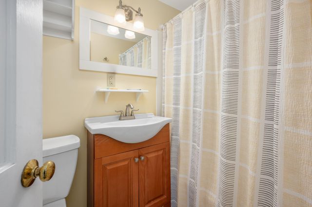 132 Shore Road 7, North Truro, MA 02652