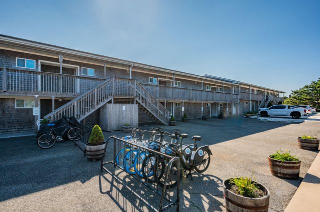 132 Shore Road 7, North Truro, MA 02652