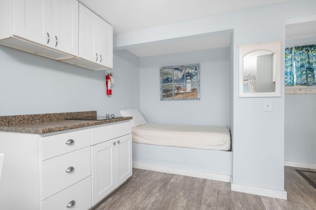 132 Shore Road 7, North Truro, MA 02652