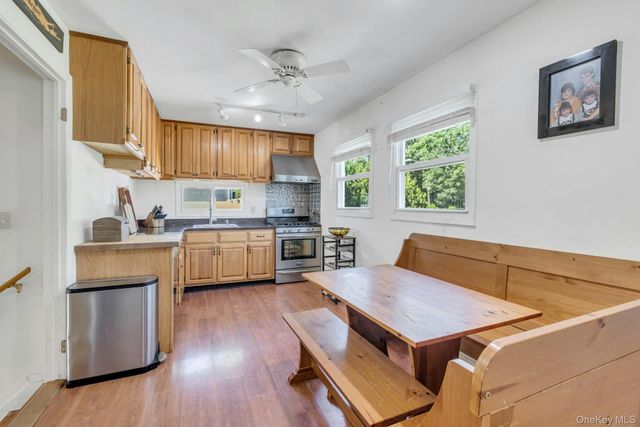 29 Edgewater Avenue, Bayport, NY 11705