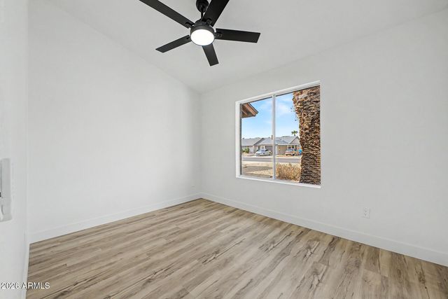 3033 W TONOPAH Drive, Phoenix, AZ 85027