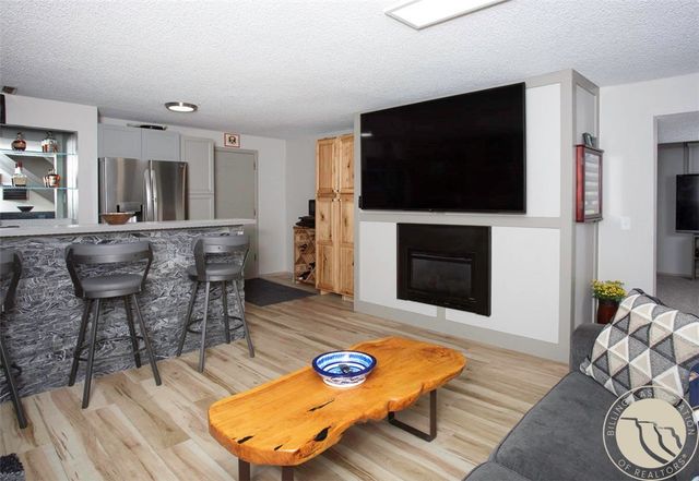 3203 40th Street West, Billings, MT 59106