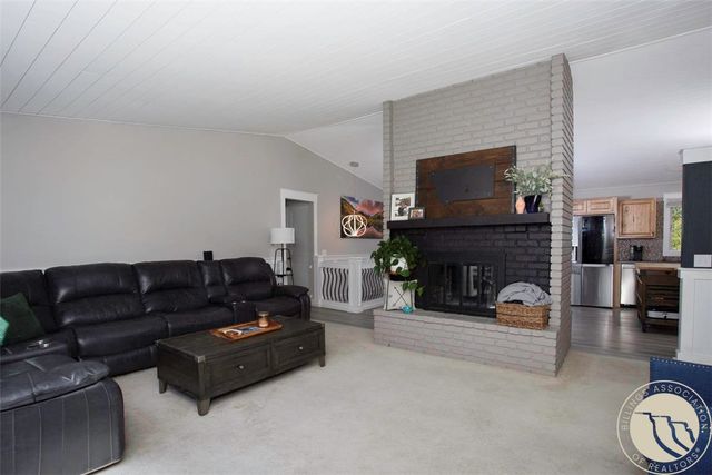3203 40th Street West, Billings, MT 59106