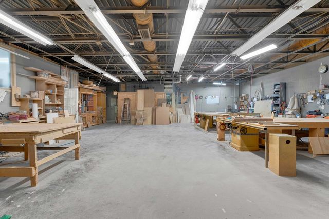 4511 W BELMONT Avenue, Chicago, IL 60641