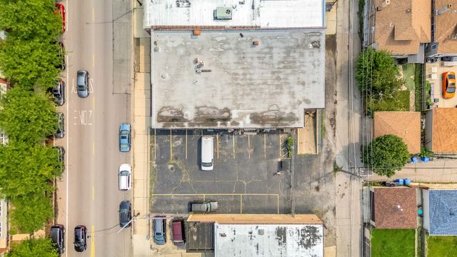 4511 W BELMONT Avenue, Chicago, IL 60641