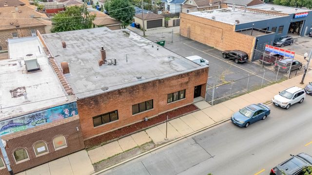 4511 W BELMONT Avenue, Chicago, IL 60641
