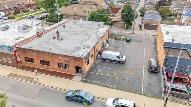 4511 W BELMONT Avenue, Chicago, IL 60641