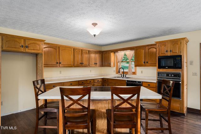 2743 Carroll Creek Road, Gray, TN 37615
