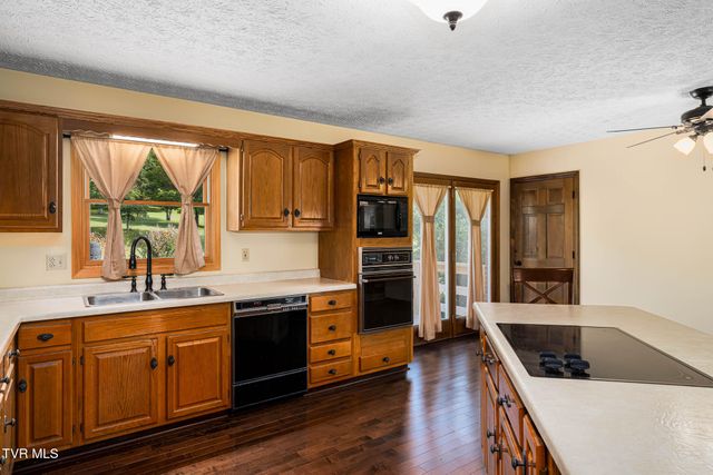 2743 Carroll Creek Road, Gray, TN 37615