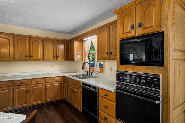 2743 Carroll Creek Road, Gray, TN 37615