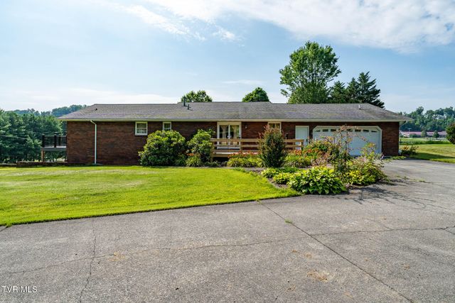 2743 Carroll Creek Road, Gray, TN 37615