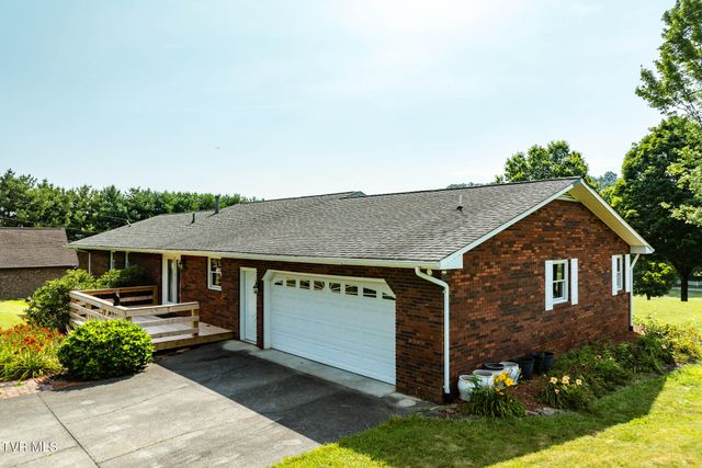 2743 Carroll Creek Road, Gray, TN 37615