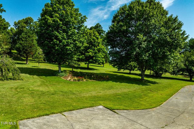 2743 Carroll Creek Road, Gray, TN 37615