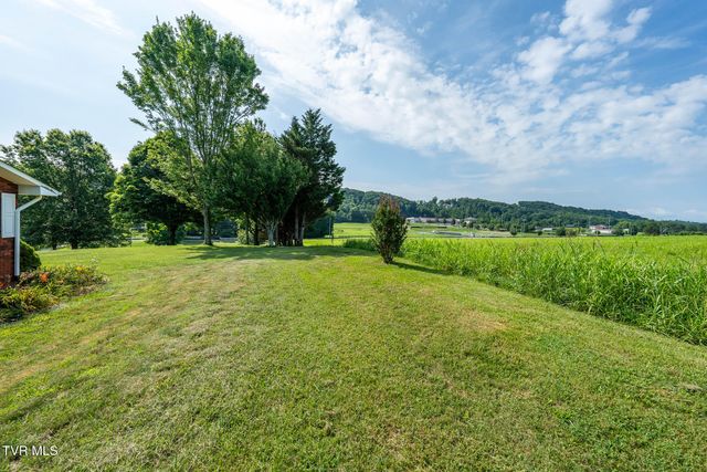2743 Carroll Creek Road, Gray, TN 37615
