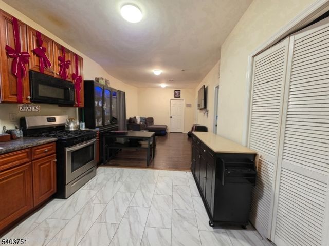 16 Seymour Ave, Newark City, NJ 07108