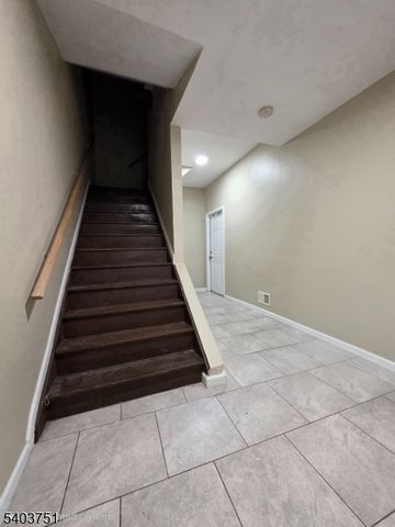 16 Seymour Ave, Newark City, NJ 07108