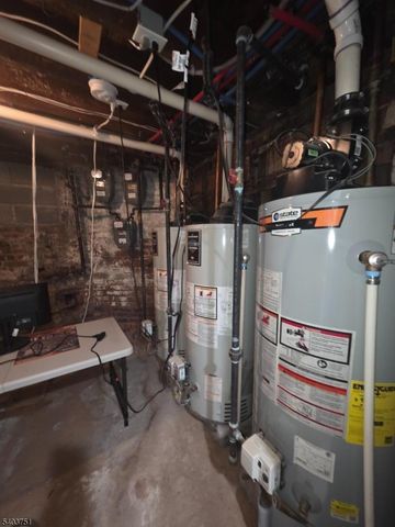 16 Seymour Ave, Newark City, NJ 07108