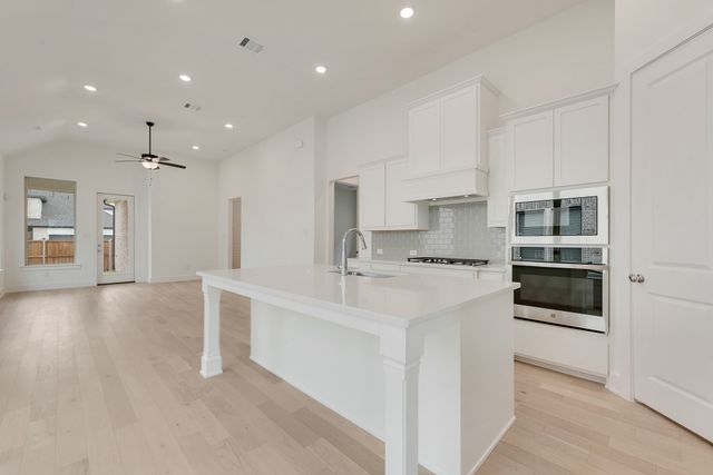 519 Embargo Drive, Fate, TX 75189