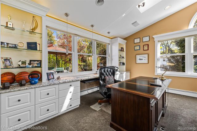 5605 Woodwind Drive, Bloomfield Hills, MI 48301