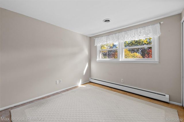 5605 Woodwind Drive, Bloomfield Hills, MI 48301