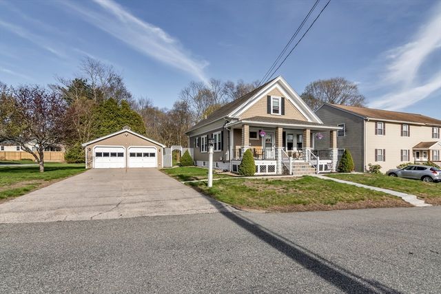 19 Forest St, Haverhill, MA 01832