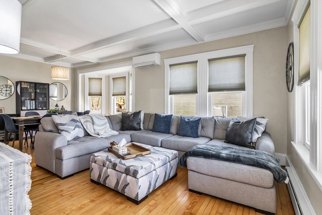 19 Forest St, Haverhill, MA 01832