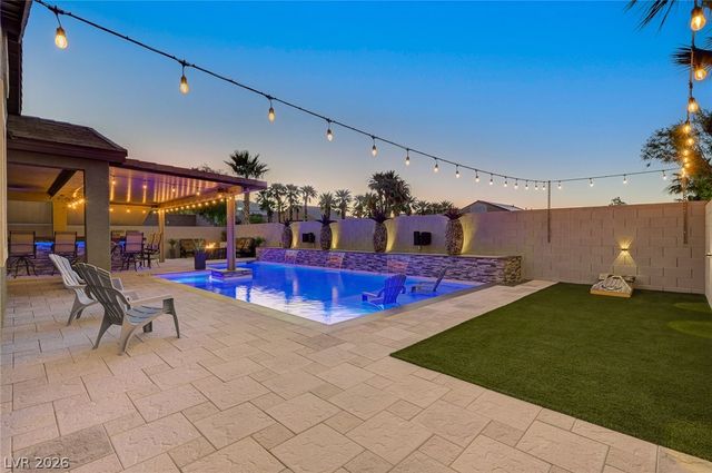 10430 West Amulet Ridge Court, Las Vegas, NV 89149