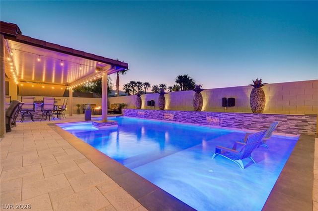 10430 West Amulet Ridge Court, Las Vegas, NV 89149