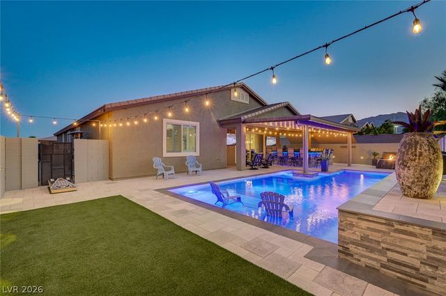 10430 West Amulet Ridge Court, Las Vegas, NV 89149