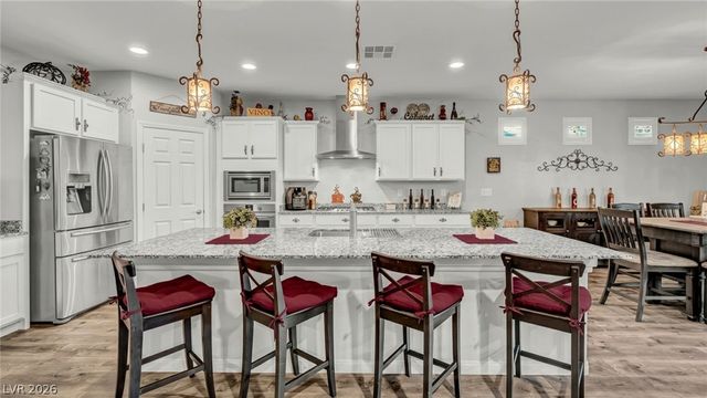 10430 West Amulet Ridge Court, Las Vegas, NV 89149