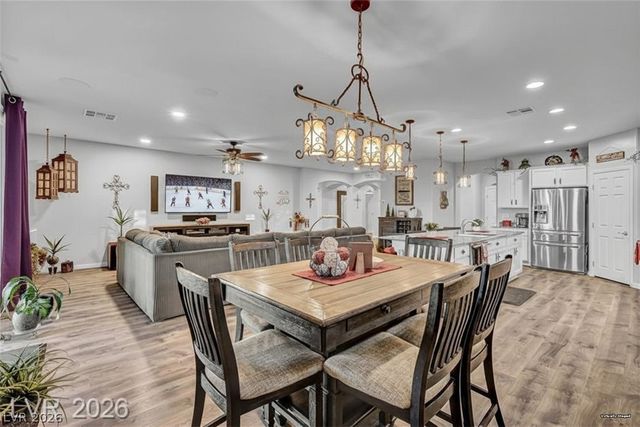10430 West Amulet Ridge Court, Las Vegas, NV 89149